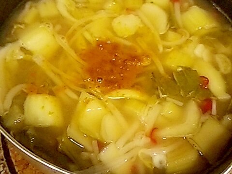 三十雑穀！チンゲン菜とセロリのカレー味噌スープ